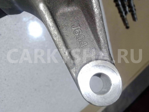 Кронштейн Land Rover Discovery III (2004—2009) Land Rover Discovery оригинальный номер 4H2Q8609AC