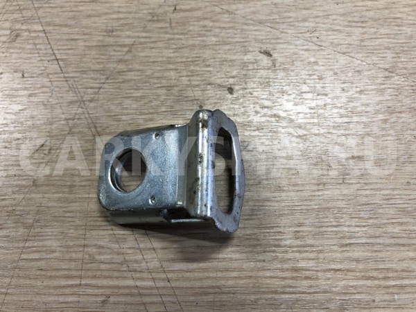 Крепление рычага подвески Toyota Camry VIII (XV70) Рестайлинг – седан оригинальный номер 48657-28010