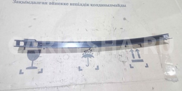 Направляющая стекла двери Mercedes-Benz M-класс W164 рестайлинг (2008—2011) Mercedes-Benz M-klasse оригинальный номер a1647300119