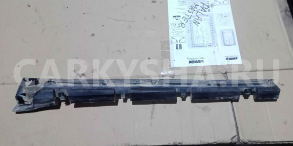 Кронштейн порога Mercedes-Benz M-класс W164 рестайлинг (2008—2011) Mercedes-Benz M-klasse оригинальный номер a1646981427