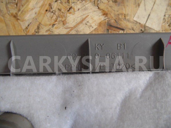 Обшивка стойки Toyota Camry XV40 (2006—2009) Toyota Camry оригинальный номер 62470-06111