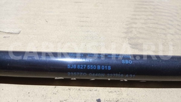 Амортизатор крышки багажника Skoda Fabia II (2007—2010) Skoda Fabia оригинальный номер 5j6827550b01s