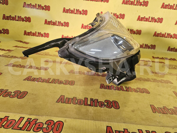 Фара правая Subaru Forester оригинальный номер 84001SC123