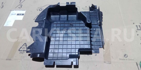 Крышка аккумулятора Mercedes-Benz M-класс W164 рестайлинг (2008—2011) Mercedes-Benz M-klasse оригинальный номер a1646802118