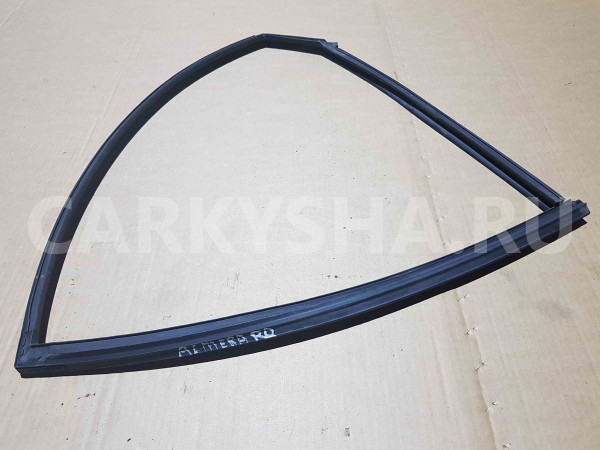 Уплотнитель стекла двери Nissan Almera G15 (2012—2018) Nissan Almera оригинальный номер 82330EW000