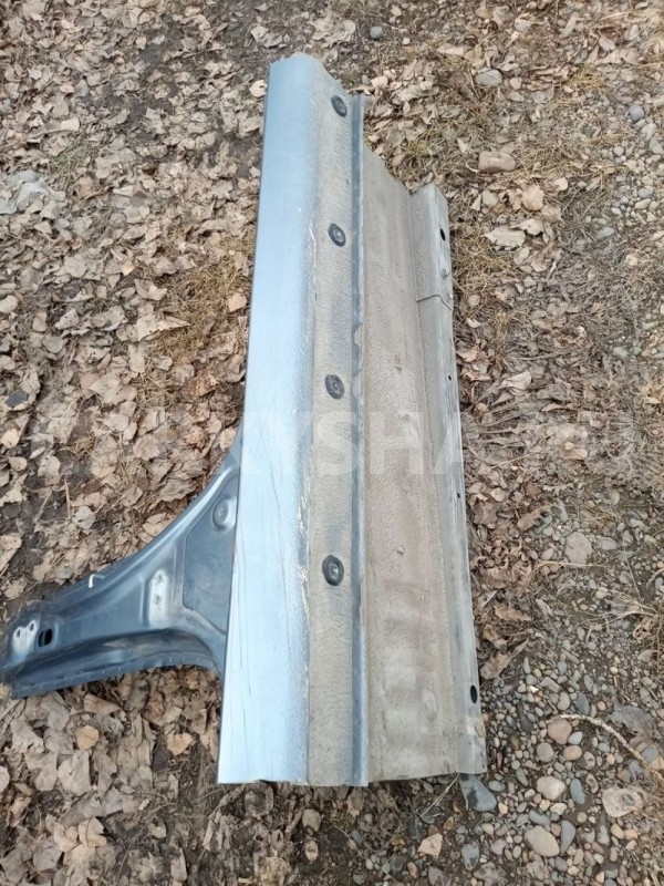 Средняя стойка кузова правая KIA RIO QB 2012 Kia Rio оригинальный номер 714024YB00