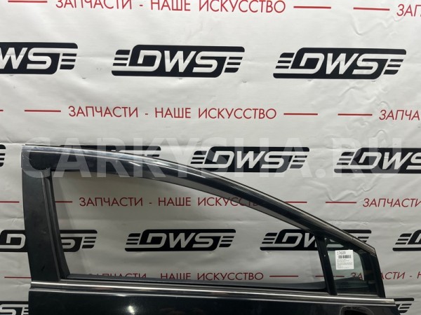 Дверь передняя правая Toyota Avensis 