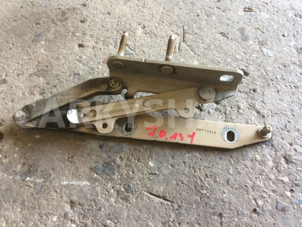 Петля капота правая Land Rover Discovery III Land Rover Discovery оригинальный номер BKB780020