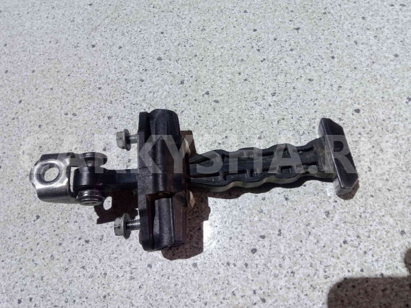 Ограничитель двери Ford Fiesta Mk6 рестайлинг (2012—2019) Ford Fiesta оригинальный номер 1823301