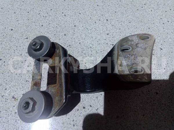 Петля двери багажника Mercedes-Benz M-класс W164 рестайлинг (2008—2011) Mercedes-Benz M-klasse оригинальный номер A1647400137