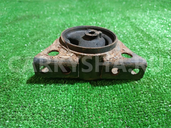 Опора двигателя передняя Nissan Avenir оригинальный номер 112702J210