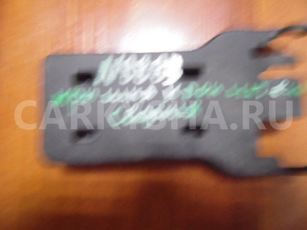 Накладка сиденья Mitsubishi Pajero Sport II рестайлинг (2013—2016) Mitsubishi i оригинальный номер 6977A522XA