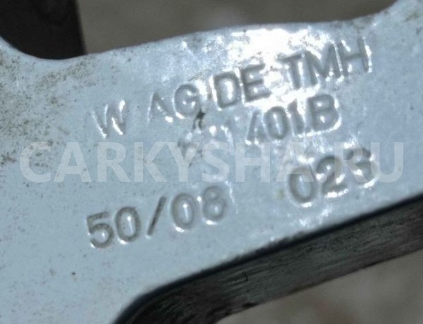 Петля двери Audi Q5 I (2008—2012) Audi 200 оригинальный номер 8K0831401B