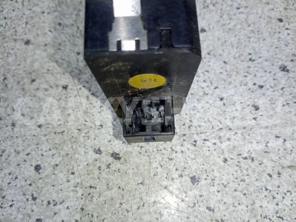 Кнопка закрывания багажника Audi Q7 4M (2015—2020) Audi Q7 оригинальный номер 4g0959831d