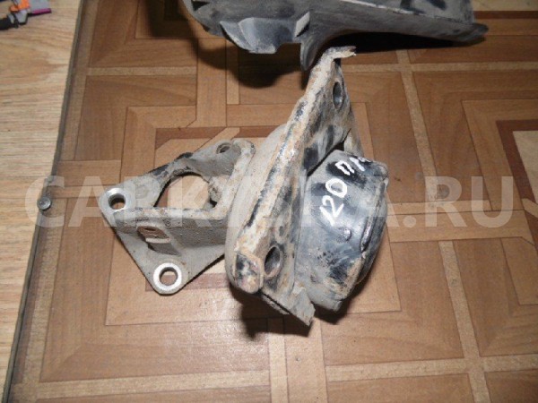 Опора двигателя Toyota Land Cruiser Prado 120 (2002—2007) Toyota Land Cruiser 