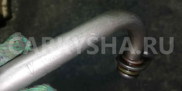 Трубка масляная Porsche Cayenne I рестайлинг (2007—2010) Porsche Cayenne оригинальный номер 94810703301