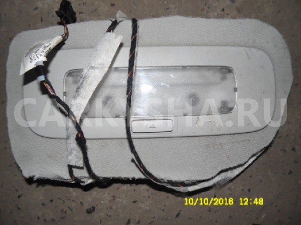 Плафон салонный Volkswagen Golf Plus II (2009—2014) Volkswagen Golf Plus 