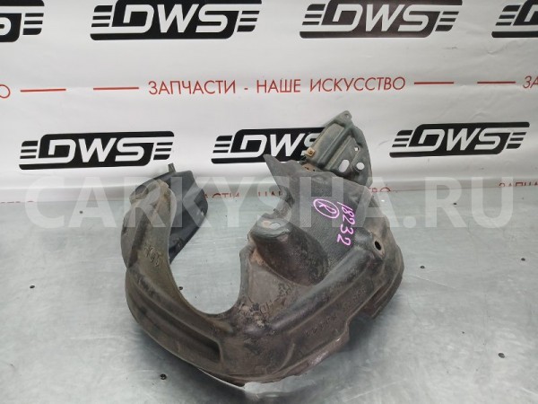 Подкрылок Toyota Vitz 