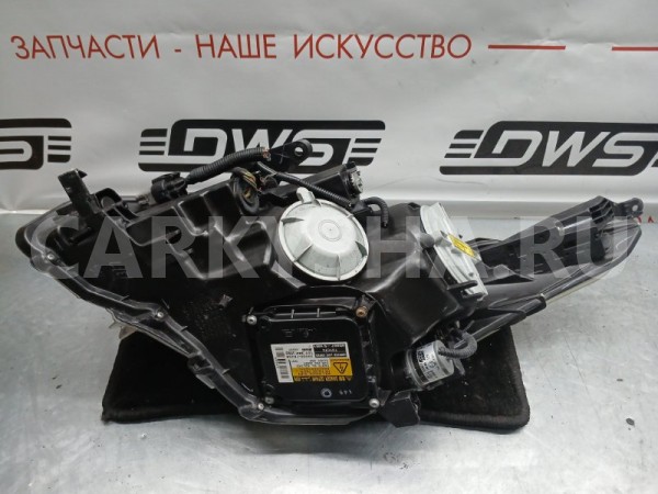 Фара Toyota Avensis 