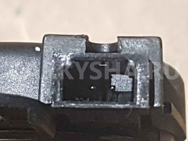 Динамик Skoda Octavia II рестайлинг (2008—2013) Skoda Octavia оригинальный номер 8e0919279