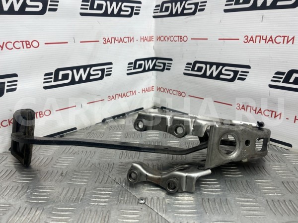 Педаль тормоза Toyota Avensis 