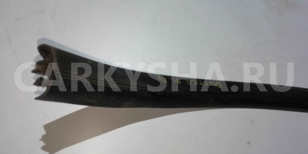 Уплотнитель двери Renault Duster I (2010—2015) Renault 15 оригинальный номер 769246051R