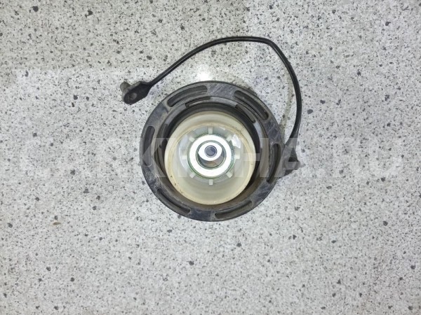 Крышка топливного бака Kia Rio III (2011—2015) Kia Rio оригинальный номер 310104L000