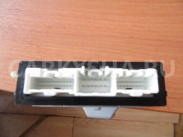 Блок электронный Mazda CX-7 I (2006—2009) Mazda 2 оригинальный номер EG23675DZB