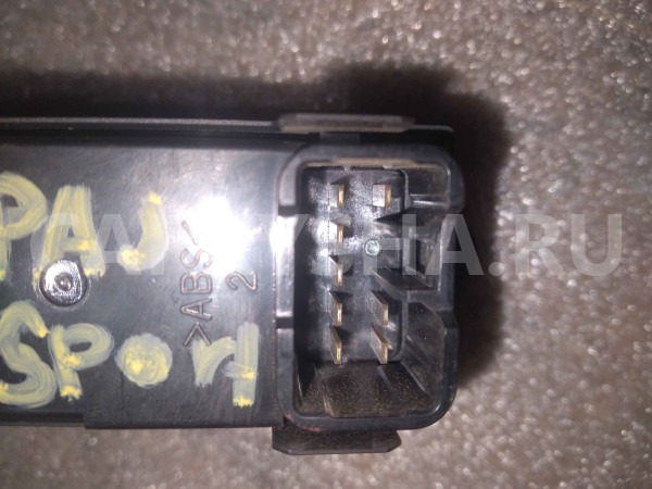 Кнопка стеклоподъемника Mitsubishi Pajero Sport II рестайлинг (2013—2016) Mitsubishi i оригинальный номер 8608A163