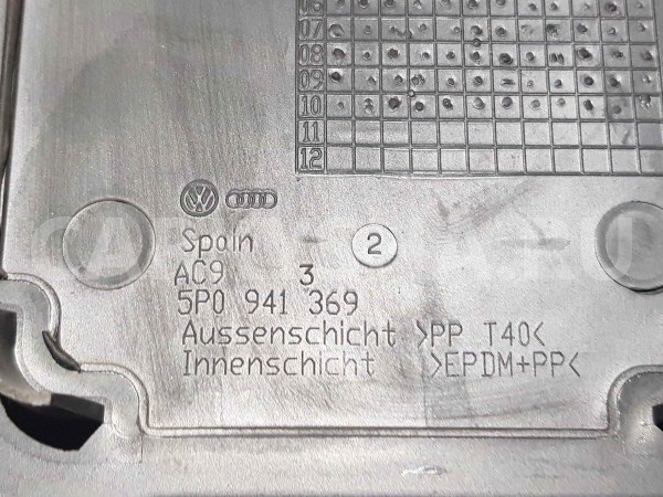 Накладка (кузов наружные) Skoda Octavia II рестайлинг (2008—2013) Skoda Octavia оригинальный номер 5p0941369