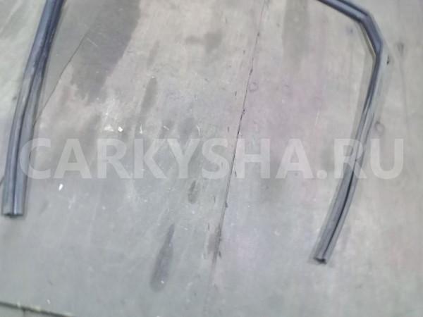 Уплотнитель стекла двери Nissan Almera G15 (2012—2018) Nissan Almera оригинальный номер 82331EW000