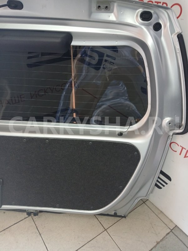 Дверь багажника Toyota bB 