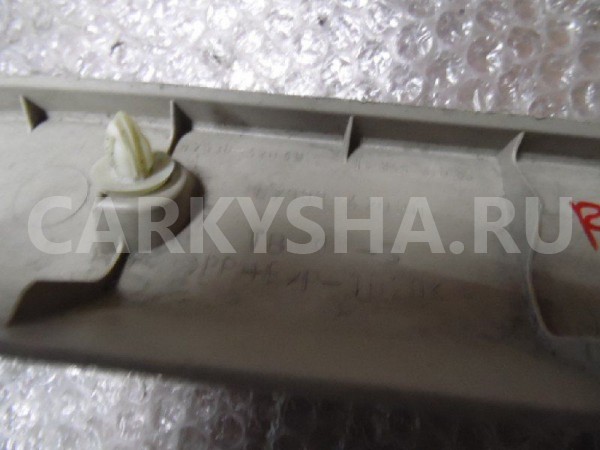 Обшивка двери багажника Toyota RAV4 III (2005—2010) Toyota RAV 4 оригинальный номер 6793842030B0