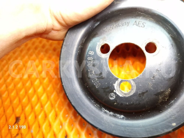 Шкив помпы skoda Fabia Polo BME BZG 1.2 Skoda Fabia оригинальный номер 03d121028b