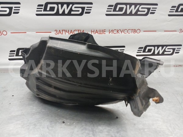 Подкрылок Toyota Sienta 