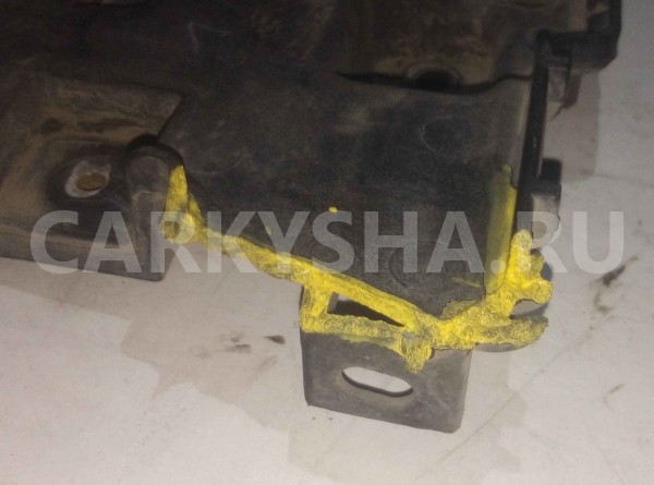 Крепление АКБ (корпус/подставка) Kia Rio III (2011—2015) Kia Rio оригинальный номер 371501r360