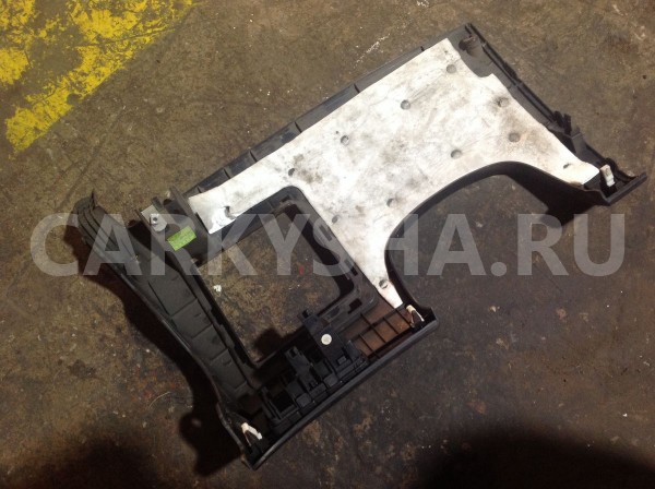 Накладка торпедо Hyundai Solaris I рестайлинг (2014—2017) Hyundai Solaris оригинальный номер 847501r000