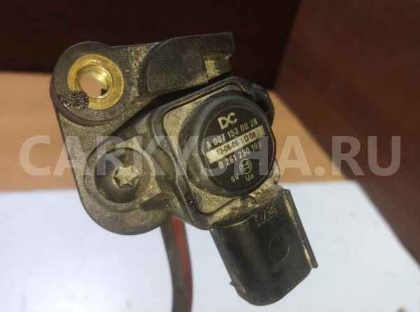 Датчик абсолютного давления Mercedes-Benz E-класс W212/S212/C207/A207 рестайлинг (2013—2016) Mercedes-Benz E-klasse оригинальный номер A0071530028