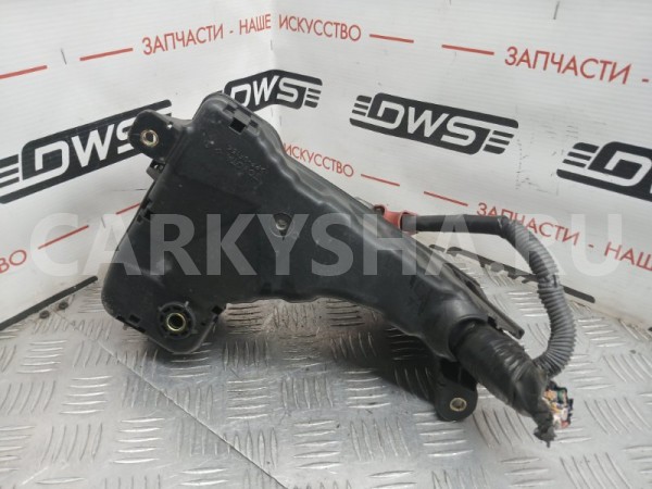 Блок реле и предохранителей Toyota Mark II 