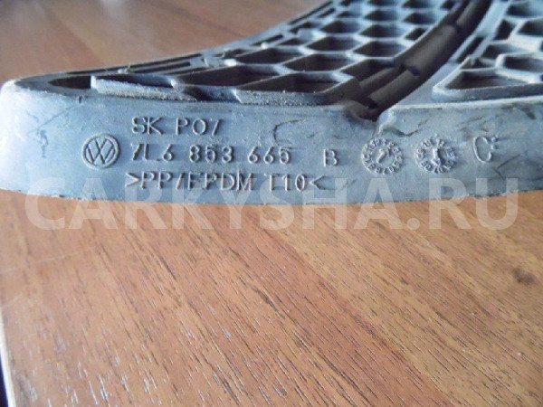 Решетка в бампер Volkswagen Touareg I (2002—2006) Volkswagen Touareg оригинальный номер 7L6853665B