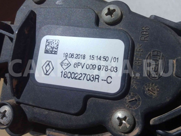 Педаль газа Renault Duster I рестайлинг (2015—2021) Renault 15 оригинальный номер 180022703r