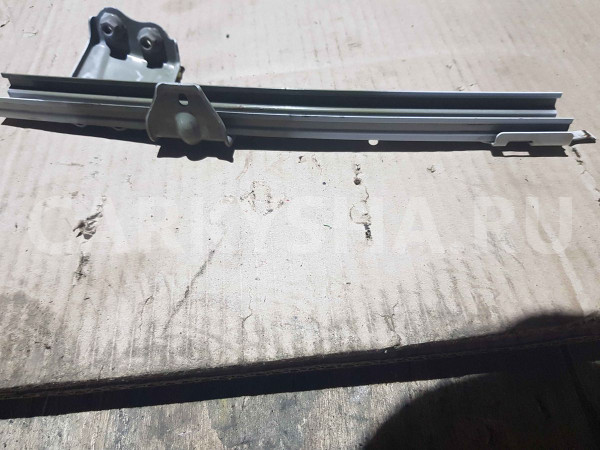 Направляющая стекла двери Toyota Camry XV50 рестайлинг 2 (2017—2018) Toyota Camry оригинальный номер 6740433070