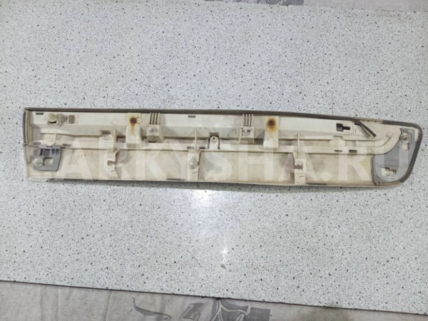 Накладка на дверь Lexus LX J200 рестайлинг (2012—2015) Lexus LX оригинальный номер 7507560100