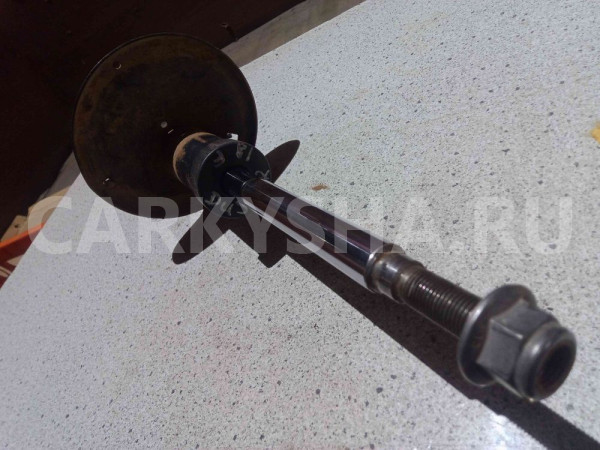 Стойка подвески Renault Duster I рестайлинг (2015—2021) Renault 15 оригинальный номер G7372