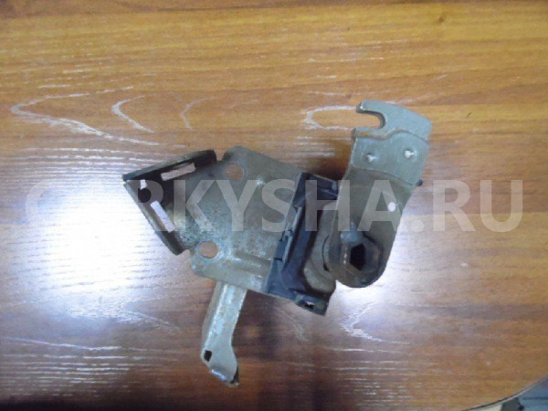 Соединитель троса стояночного Volkswagen Touareg I (2002—2006) Volkswagen Touareg оригинальный номер 7L0721815B