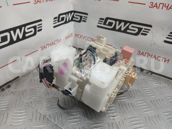 Блок предохранителей салонный Toyota Mark X 