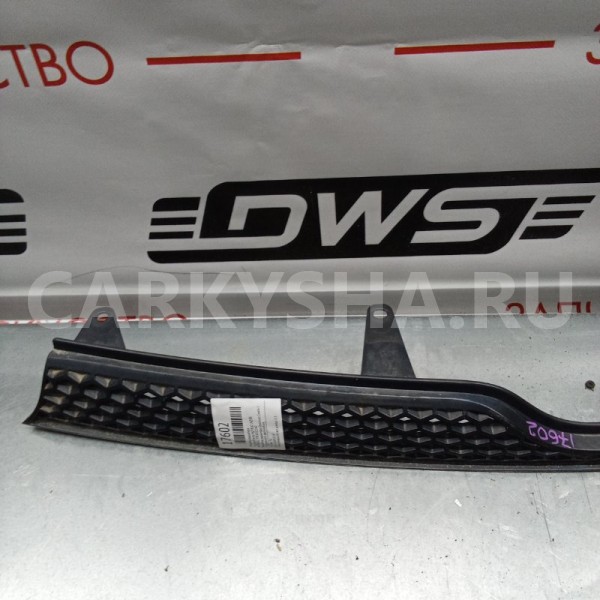 Решетка радиатора Toyota Sienta 