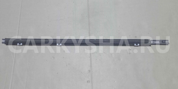 Накладка стекла Nissan Qashqai I рестайлинг (2010—2013) Nissan Qashqai оригинальный номер 82821JD00A