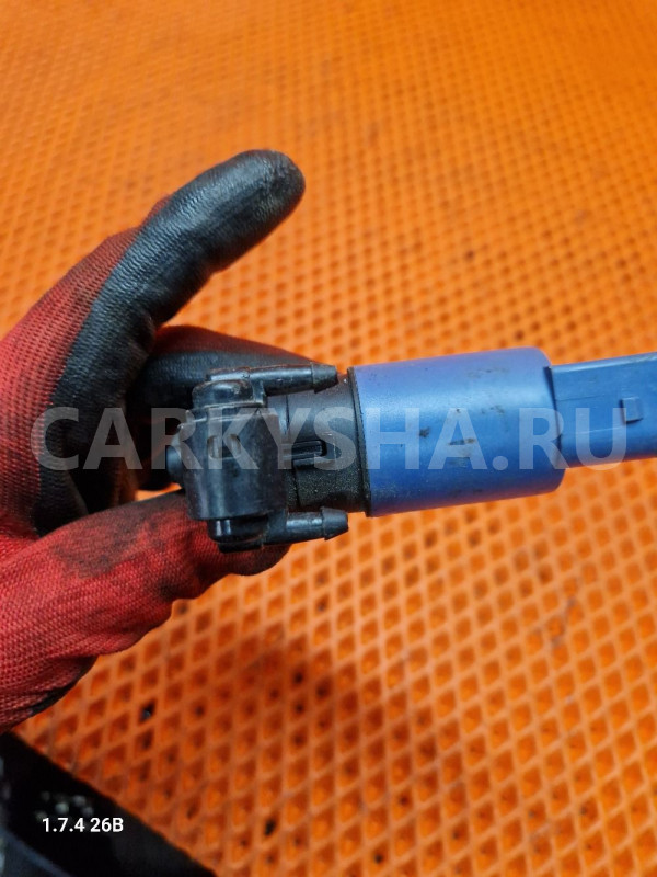 Моторчик омывателя фар volvo s60 2 Volvo S60 оригинальный номер av61-13k082-aa