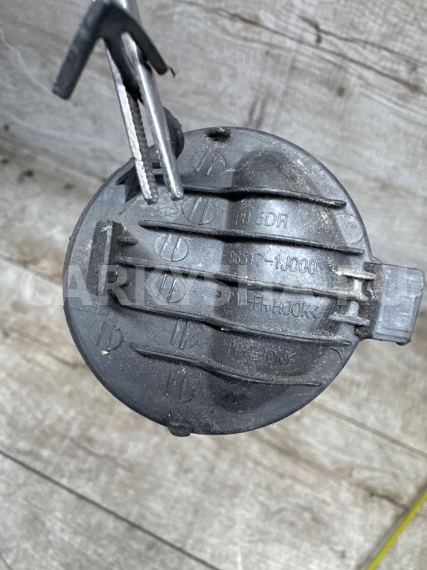 Заглушка буксировочного крюка I20 HYUNDAI перед Hyundai i20 оригинальный номер 865171j000